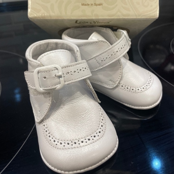 Leon Shoes Other - Brand New Baby Leather Baptism Shoes - Size 16 White Baby Shoes